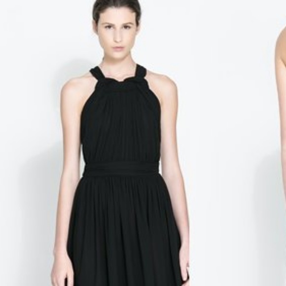 zinnia bow cut out short dress Size:DRESS: MD/LG (2X) Briar Red Asymmetric Cutout 18-2026 Florsheim Oxford Blue Dress
